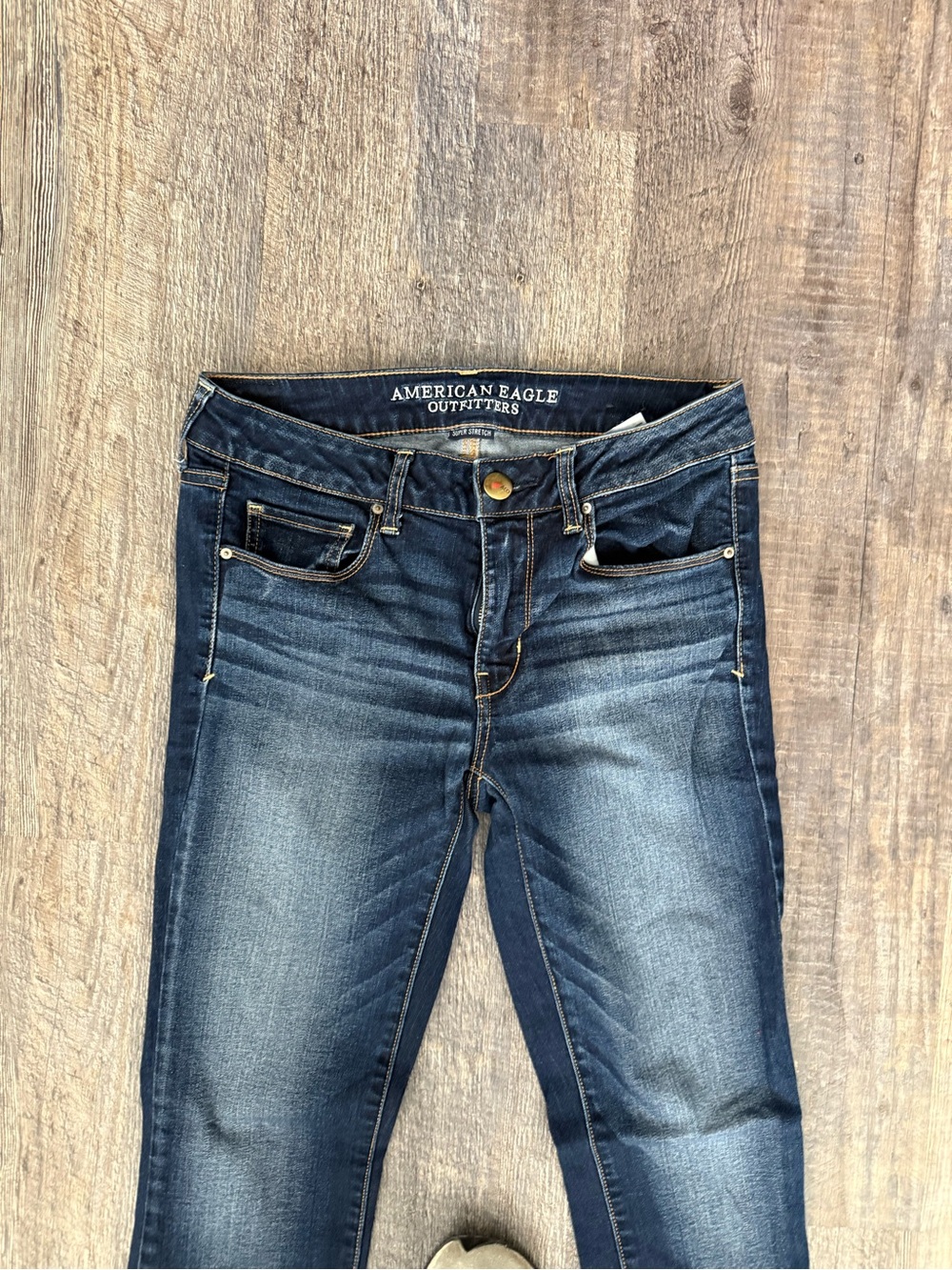 American Eagle Outfitters Dark Blue Faded Skinny Jeans AEO Denim Size 6 - Picture 3 of 12